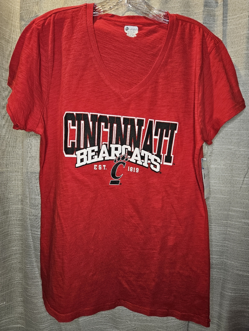 NWT Women's v-neck Cincinnati Bearcats short sleeved shirt XL Russell Licensed